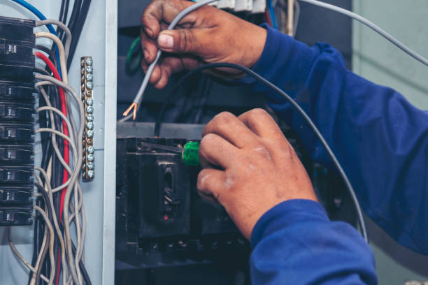 Best Licensed Electrician  in Centerton, AR